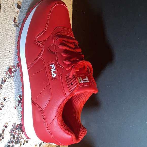Fila athletic shoes - Picture 13 of 16